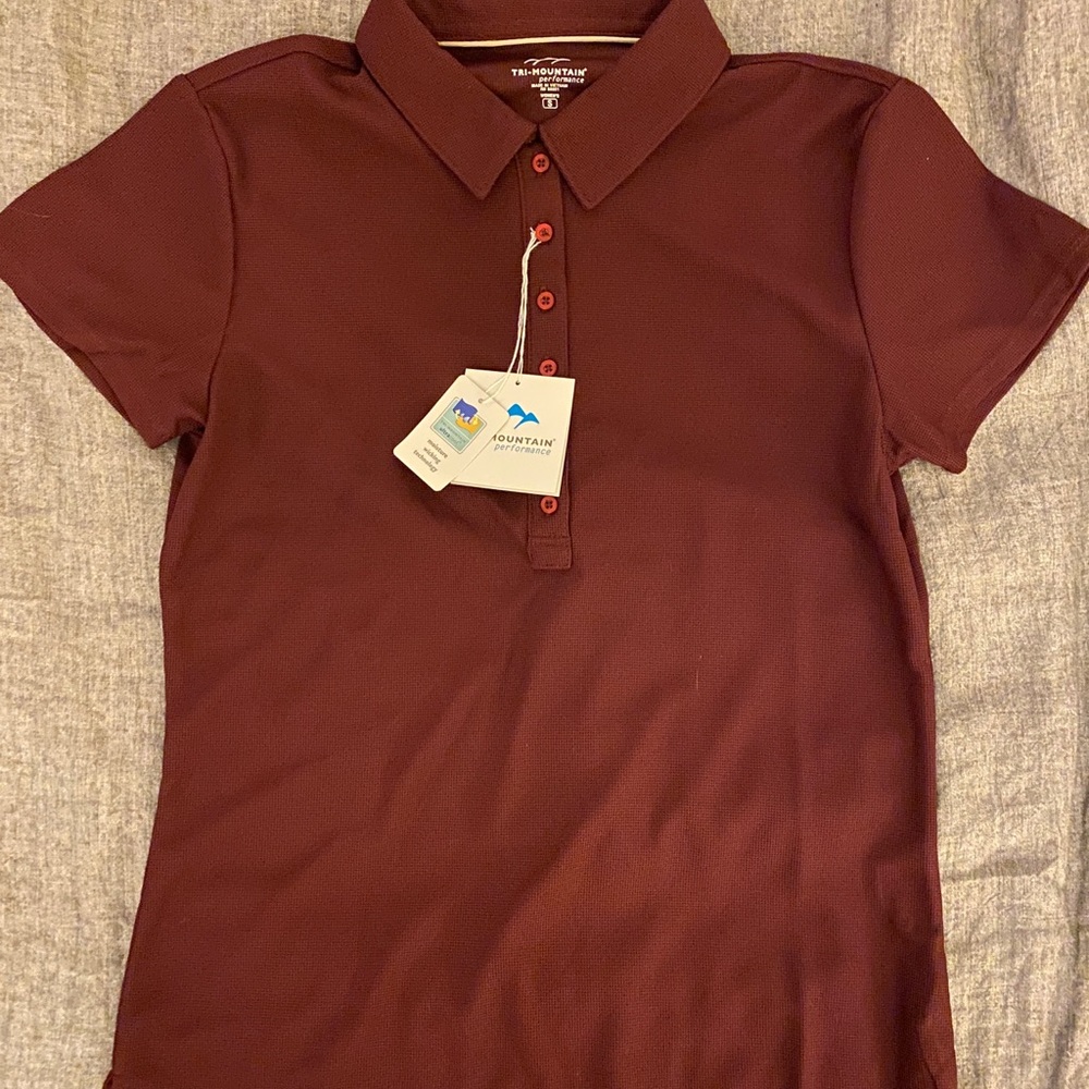 NWT maroon polo golf shirt.  Womens size small - Picture 2 of 5